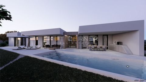 Casa moderna di design in costruzione nel cuore dell'Istria – Posizione tranquilla Nel cuore dell'Istria, vicino a Žminj, è in vendita una villa dal design unico, architettonicamente moderna, che rispetta la costruzione tradizionale e si fonde con l'...