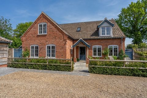 A bespoke modern property built using some reclaimed materials and exquisitely crafted, this is a property designed to stand the test of time and to age beautifully and gracefully. With all the character of a Norfolk cottage but far more space than y...