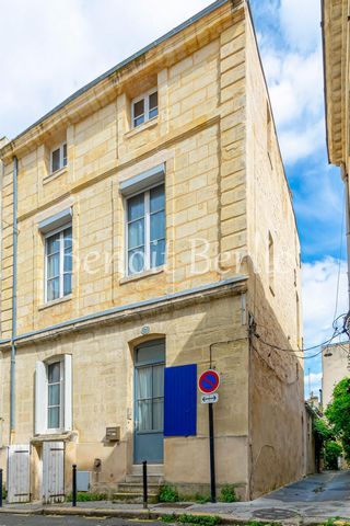 À deux pas de la place Pey-Berland – Immeuble de charme avec patio!