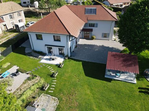 Maison 9 pièces 296 m²