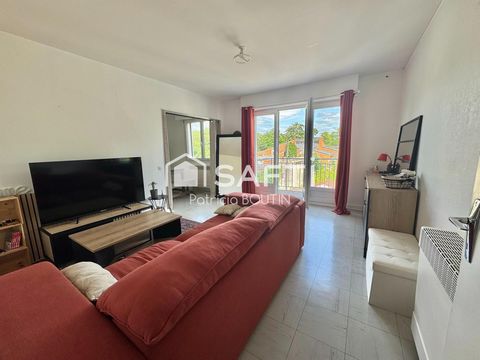 NIORT APPARTEMENT UNE CHAMBRE POSSIBILITE DEUX, BALCON CAVE ET PARKING !