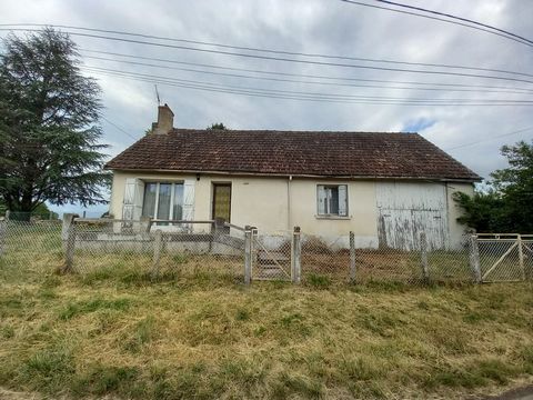 Situated in a hamlet in the heart of the countryside, a few neighbours and farm surrounding about 6 km from Chatillon en Bazois where amenities are located, the Nivernais canal. This stone house is composed of a large living room with wood insert, tw...