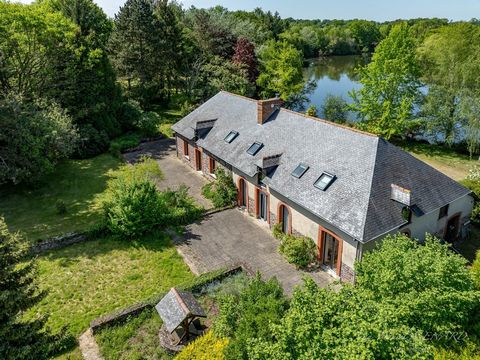 PROPRIETE DE 248 M2 - TERRAIN DE 2 HA AVEC ETANG