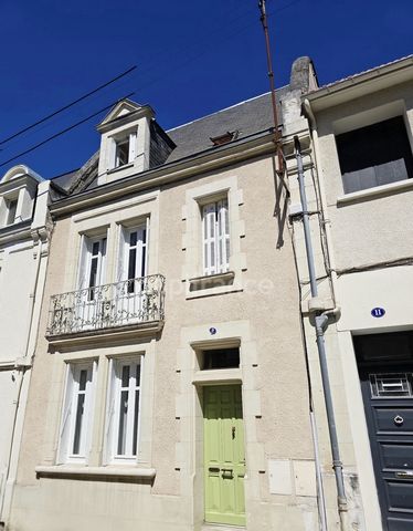 Maison de ville 6 pièces de 135 M2 avec jardin calme