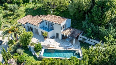 VILLA D'EXCEPTION AU CALME ABSOLU
