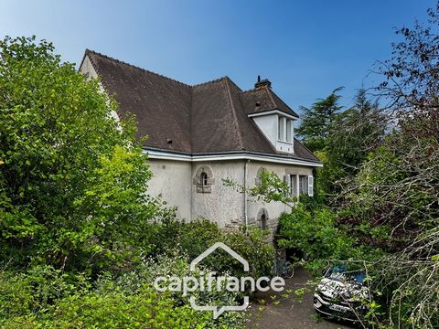 ? Maison de caractère à Écommoy Parc arboré de 4315 m² Idéale pour une vie de famille
