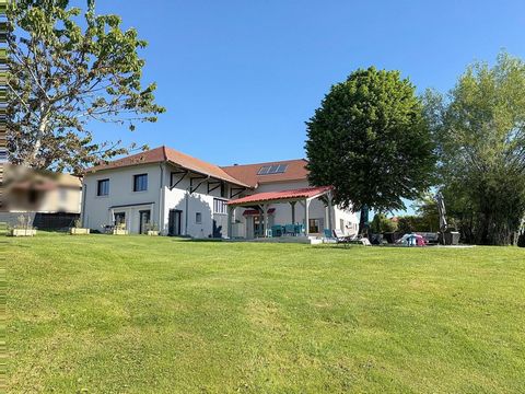 Maison 9 pièces 296 m²