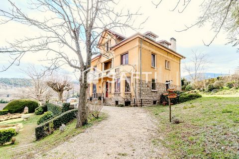 Élégante maison de 1930 au cœur de Pélussin