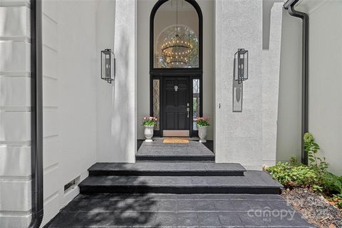 A hidden gem tucked away in the heart of Cornelius, this newly upgraded waterfront home in Waterford Point offers the perfect blend of Lake Norman luxury and convenience. The light-filled great room features gleaming hardwoods, soaring ceilings, buil...