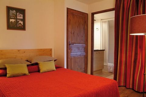 Un apartamento de dos dormitorios para ocho personas en Brides Les Bains, FR-73570-02. También hay cuatro personas estudios en alquiler, FR-73570-01.