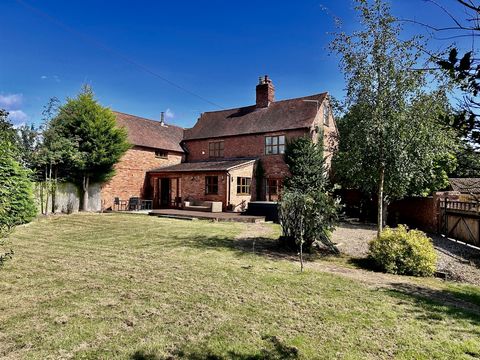 A substantial wing of a former Victorian farmhouse offering accommodation over three stories in this popular Warwickshire village. Freehold | Council Tax F | EPC C For more information or to arrange a viewing please contact Sam & Claire at Fine & Cou...