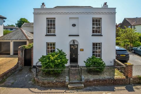 PROPERTY SUMMARY Brook Cottage sits proudly within the Alverstoke conservation area, a small hamlet which forms part of the Borough of Gosport and is approximately half a mile east of Stokes Bay shoreline, it is also very close to Alverstoke Creek an...