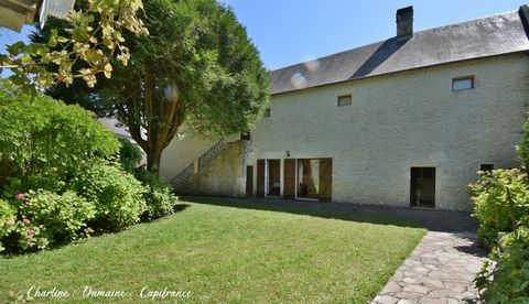 Dpt Calvados (14), à vendre VER SUR MER maison en pierre d'environ 200m² avec jardin