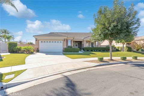 Welcome to Solera Diamond Valley by Del Webb, an exceptional 55+ community. Nestled on a rare lot spanning an impressive 10,454 square feet, this turnkey “San Joaquin” model home boasts breathtaking views of the mountains, 2,130 square feet of meticu...