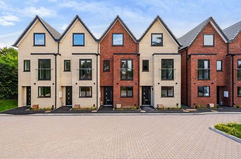** LAST TWO REMAINING** Frost Estate Agents are delighted to offer this superb and distinct development of 8 brand new townhouses with a contrasting and contemporary brick façade found in a convenient location of Coulsdon, offering the very best of t...