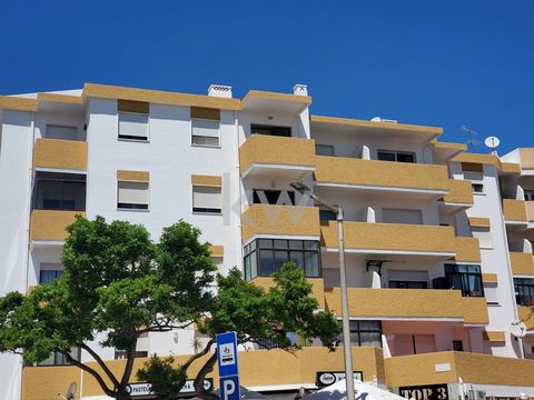 If you value sun exposure to the south, light, large spaces, storage, balconies and sea views, this apartment is the opportunity you will want to take advantage of. Whether to live permanently or for your next vacation, it is a complete option due to...