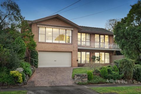 Commanding a grand elevated presence to capture the most breathtaking views, this timeless 4 bedroom, 3 bathroom home provides enduring comfort, immaculate traditional styling and multi-zoned living. Filled with saturating natural light, the kitchen/...