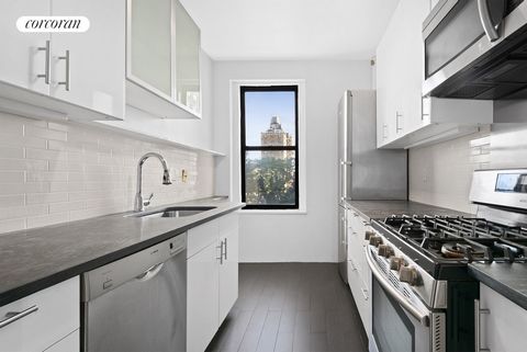 Nestled on the top floor of a charming elevator coop, this large light-filled one-bedroom features north-facing windows that provide stunning views of the sky, trees, and iconic brownstones. Inside, you'll find high ceilings, four spacious closets (t...