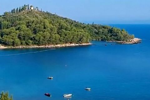 Lavender Cottage is located in Trpanj at Pelješac Peninsula, 107 km away from Dubrovnik Old Town. The property offers self catering accommodation with spacious furnished terrace, outdoor furniture and BBQ facilities. Luggage storage is available befo...