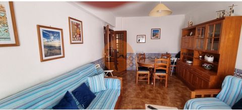 Apartment in Altura, on the 3rd floor without elevator, for rent from October to May. This property is located in a dormitory area of the town and consists of 1 bedroom, 1 bathroom, 1 kitchen and 1 living room, Make an appointment, we look forward to...