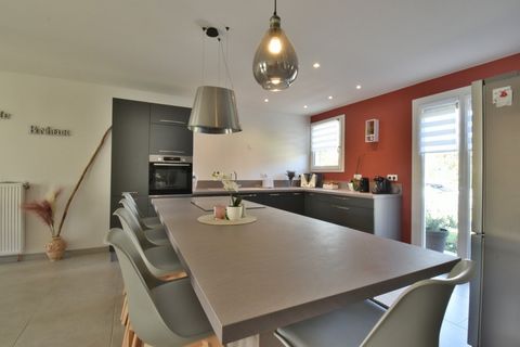 Villa P5 + Appartement T2 VOLONNE (04)