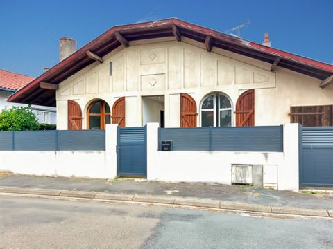 DAX - JOLI PAVILLON T4 -109 m² ( avec la véranda ) - 2 Salles d'Eau - 2 WC - Dépendance 60 m2