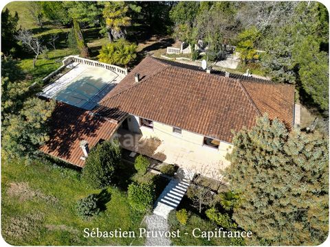 Maison de plain-pied à vendre 4 pièces CHANCELADE (24), trois chambres, terrain 2100m2