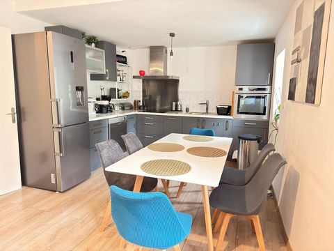 Appartement de 83 m2, 2 ch, garage de 33 m2.