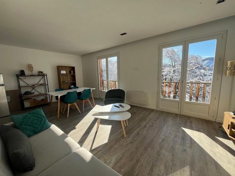 Joli T3 rénové, piscine, vue montagne