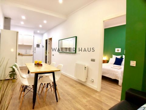 ALQUILER DE TEMPORADA- EQUIPADO Y AMUEBLADO Este acogedor piso de 55 m², reformado en 2018, ofrece una excelente oportunidad para quienes buscan confort y funcionalidad en una de las zonas más emblemáticas de Barcelona. La vivienda está cuidadosament...