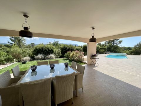 Maison à vendre 5 pièces OLLIERES (83)