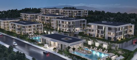 Appartementen Vlak Bij Zee in Çeşme met Uitgebreide Voorzieningen Çeşme is een vakantiebestemming in het westen van İzmir, bekend om zijn Blauwe Vlag-stranden en schone lucht. Dankzij de natuurlijke omgeving, beroemde restaurants, unieke keuken, jach...