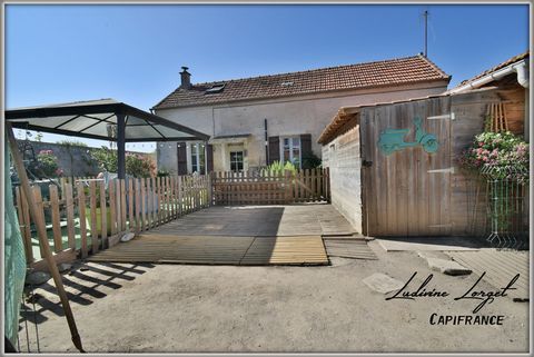 Maison à vendre 3 pièces axe CHATEAU-THIERRY - NEUILLY SAINT FRONT (02) - 64m2 - 2 chambres - Terrain 302m2- Cave - une dépendance