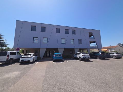 à vendre ALES (30) cabinet médical ou para-médical 96m2 actuellement kiné et 3 places de stationnement privatives