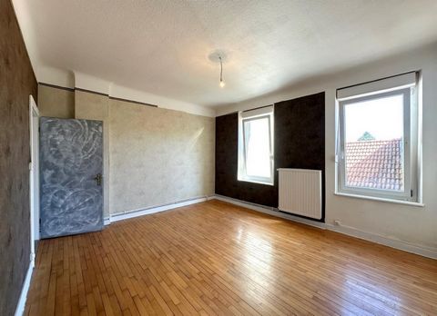 À découvrir à L’Hôpital – Maison mitoyenne de 101 m² avec jardin