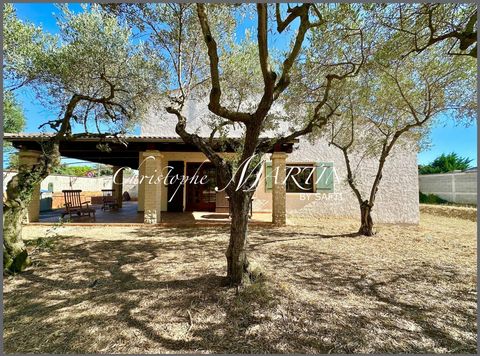 Maison familiale avec garage et grand terrain clôturé
