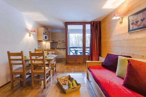 Un estudio para cuatro personas en Brides Les Bains. Además de los estudios, FR-735470-01, hay apartamentos de dos habitaciones, FR-73570-02, en alquiler para ocho personas.