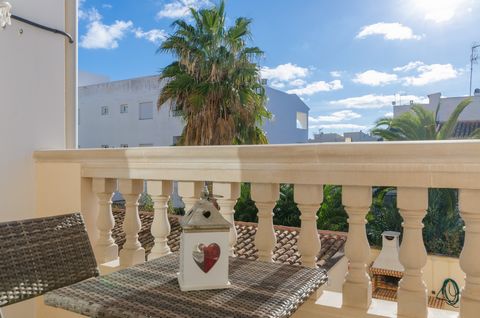 Welcome to this fantastic apartment for 2 guests, with a cozy terrace and the beach just 130 meters away, in Colonia de Sant Jordi. The cozy terrace of this modern, beautiful, and cozy apartment is perfect for enjoying a good coffee in the morning wh...