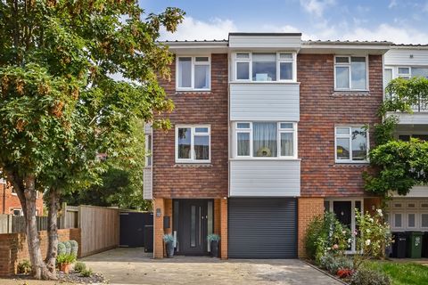 PROPERTY SUMMARY An excellent opportunity to purchase a well presented, extended and modernised four-bedroom townhouse which is situated in an established estate which is location just off the waterfront and common. The property has been improved by ...