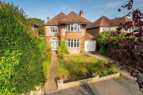 Situated in a well regarded road in Cheam, this magnificent three double bedroom detached house which has been owned by the same family for over fifty years and is now looking for the next family to make it their own. On entering this lovely property...