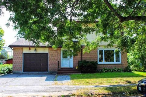 Beautiful, Bright Detached Home Located in A Great Neighbourhood in South Kingston! Enjoy The Large Living Space on Main Floor with Powder Room, Kitchen, And Walk Out to a Large Backyard! The Upper Floor Has a Full Bathroom And 4 Bedrooms. The Large ...