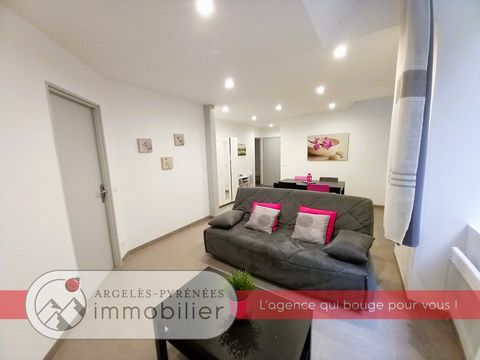 EN EXCLUSIVITE, situé du côté du quartier thermal de Luz-Saint-Sauveur. Au rez-de-chaussée d'une résidence de standing... Venez découvrir cet appartement T2 d'environ 46 m2 habitable avec terrasse. Il se compose d'une entrée donnant sur un grand espa...