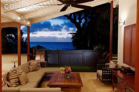 Welkom bij 23 Nalu Pl., de belichaming van wonen aan het strand in Paia Town. Dit betoverende strandhuis biedt volledige privacy langs een ongerept wit zandstrand net voorbij de omheinde achtertuin. Ondanks de afzondering blijft het gunstig dicht bij...