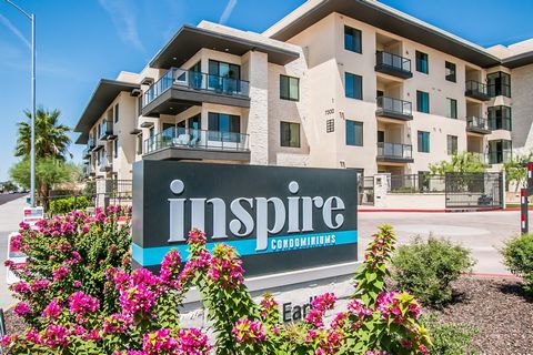This new construction condo is a catch! Inspire is ideally located in the heart of Old Town Scottsdale, where sleek contemporary meets modern luxury. This fully furnished one bed one bath is finished with white shaker cabinets and dark grey quartz co...