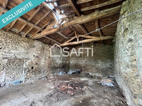 Nouveauté en exclusivité Opportunité rare à saisir ! Découvrez cette charmante bâtisse en pierres, entièrement à rénover, située à seulement 5 mn du bourg de Treize septiers. Ce bien unique offre un potentiel incroyable avec ses trois parties, permet...