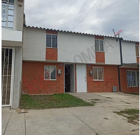 Detached house for sale in Manzanares de Ciudad Del Valle, Candelaria.La house has a living-dining room, kitchen, 1 bathroom, 2 bedrooms and a trades area with the option to expand.close to main avenues, schools, supermarkets, parks, restaurants, and...