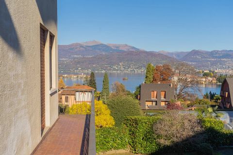 Villa for sale in Stresa. The villa is located in the hamlet of Carciano, with a beautiful view of the Borromean islands. Carciano, is a small fraction of Stresa located in an easily accessible position on foot. In fact, it develops from the lake. It...