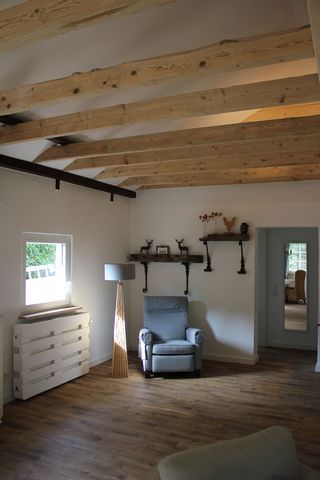 Natur pur im bergischen Land genießen in freistehendem Haus im Cottage Still Wohnen auf Zeit in Wuppertal. Genießen Sie dieses gemütliche „WupperCottage“, mitten im Bergischen Land. Hier kann man direkt über zahlreiche Wanderwege die Umgebung genieße...