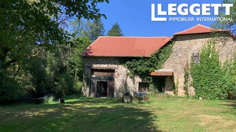 A31909MBS87 - Fabuleuse opportunité de développement ! Maison de campagne, nichée, moulin avec un nouveau toit parfait pour la conversion, un gîte, grand étang, ruisseau, beaucoup de promenades en forêt et des vues glorieuses de la campagne. Prê Les ...