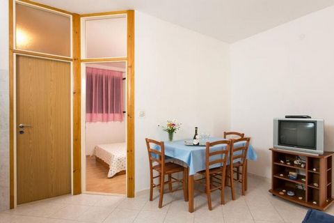 Guest House Old Town View Apartment is set in Dubrovnik, only 700 meters from the famous Stradun Promenade and the UNESCO-listed Old Town. Property offers five air-conditioned accommodation units with breathtaking view of the Adriatic sea and magnifi...